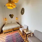 Yu Yu Hostel